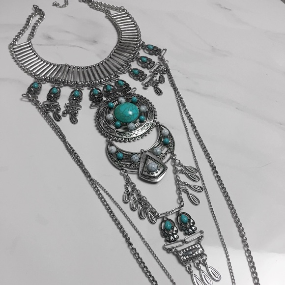 Chicwish Jewelry - Statement turquoise necklace